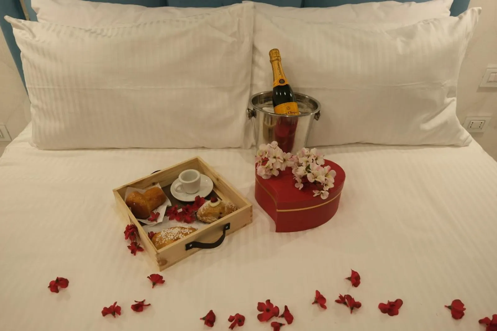 Luxury Masaniello Hotel Naples Italy